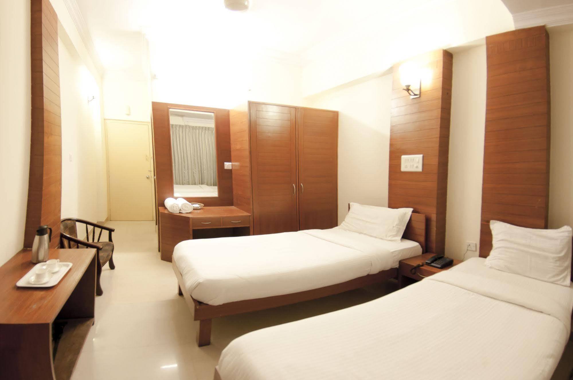 Atlaantic Inn Bangalore Exterior foto